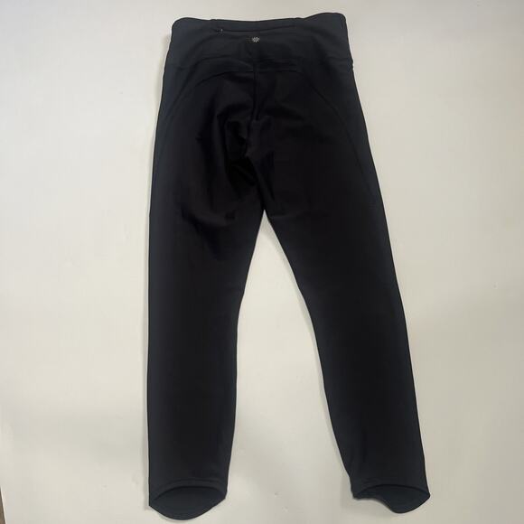 Medium Athleta Black Pacesetter Ultra High Rise 7/8 Legging - Picture 8 of 8